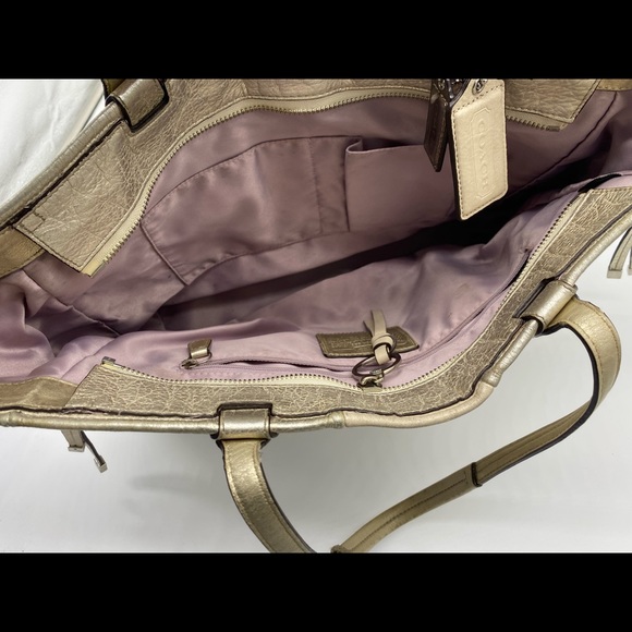 Coach purse  used - Picture 6 of 7